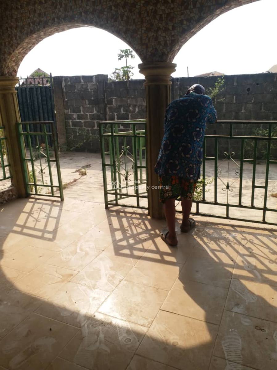 4 Bedroom with 3 Room and Parlour, Oreyo, Igbogbo, Ikorodu, Lagos, Semi-detached Bungalow for Sale