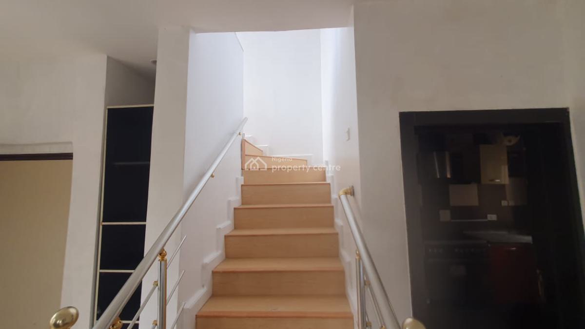 4brm Semi Detached Duplex, Bera Estate Cheveron Lekki, Lekki, Lagos, Semi-detached Duplex for Rent