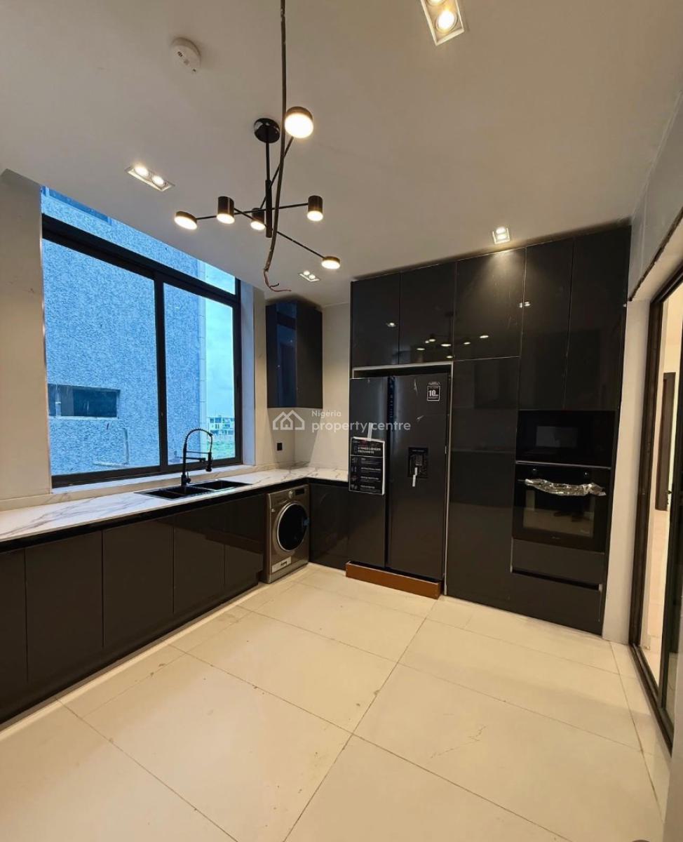 Brand New 3 Bedroom Maisonette, Guzape, Guzape District, Abuja, Flat / Apartment for Sale