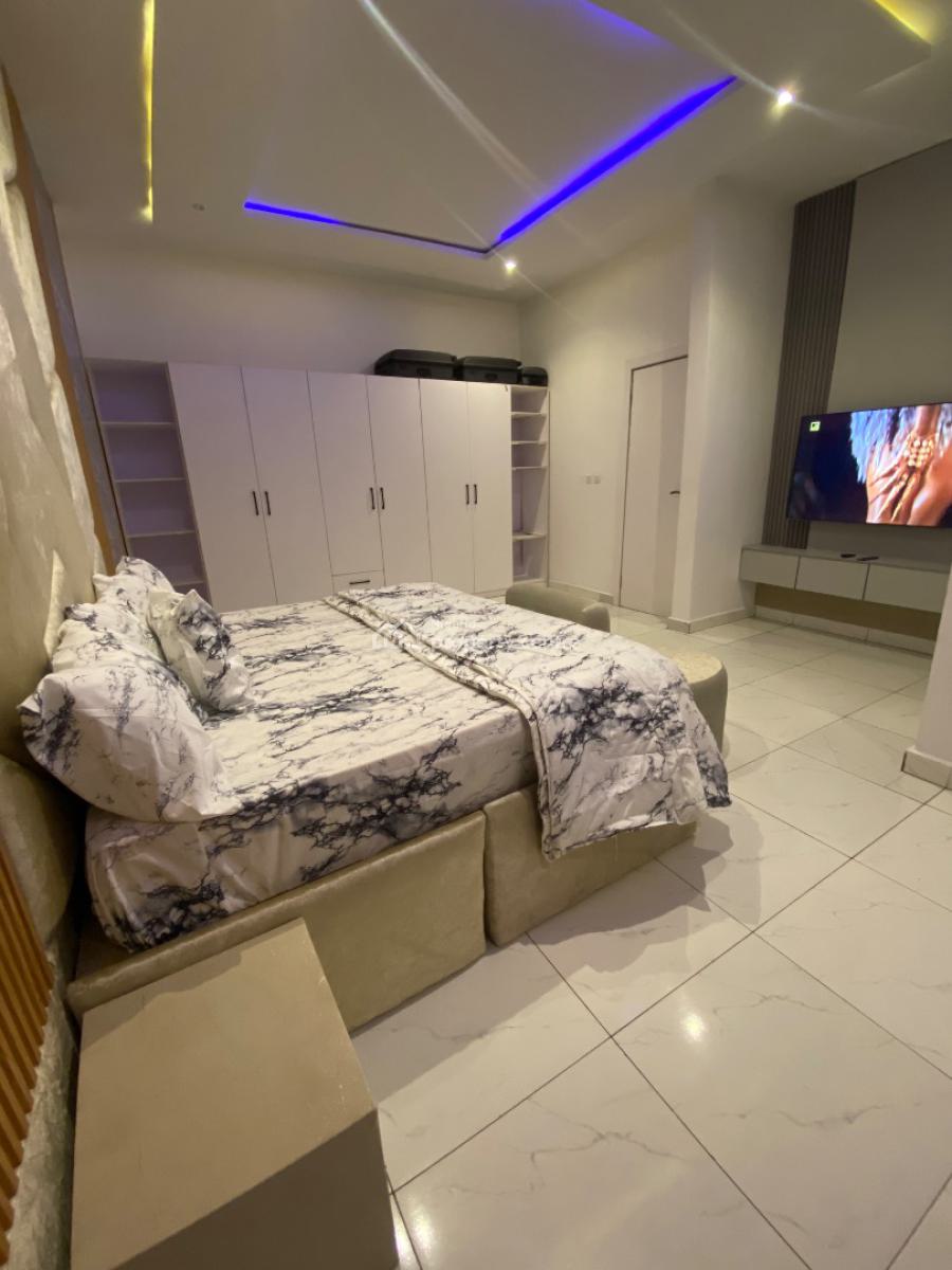 Luxurious Master Bedroom Available for Monthly Stay, Lekki Palm City Estate, Ajah, Lagos, Terraced Duplex Short Let