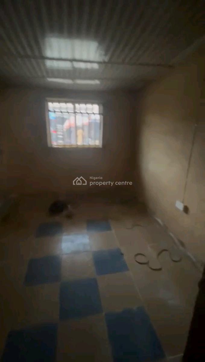 a Newly Renovated and Decent Miniflat, Bungalow with 2t/2b, Off Odunsi Street, Bariga, Shomolu, Lagos, Mini Flat (room and Parlour) for Rent