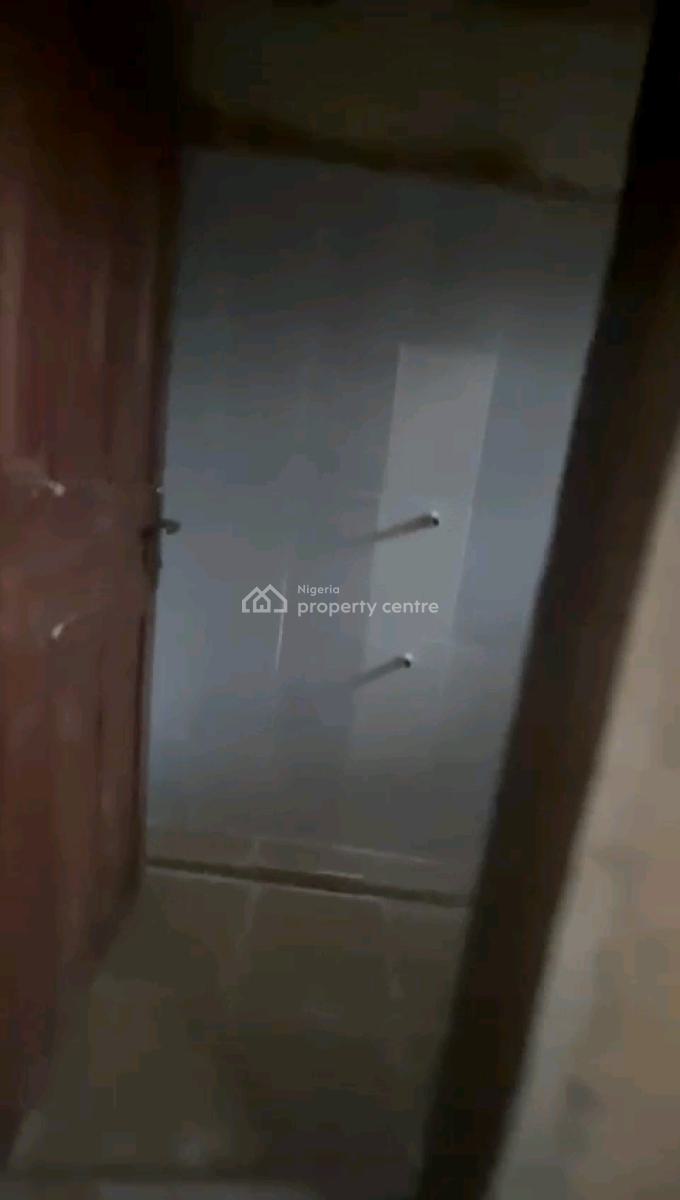 a Newly Renovated and Decent Miniflat, Bungalow with 2t/2b, Off Odunsi Street, Bariga, Shomolu, Lagos, Mini Flat (room and Parlour) for Rent