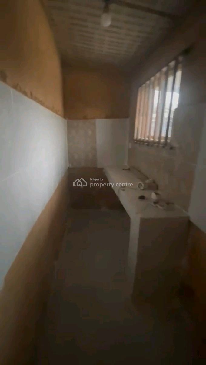a Newly Renovated and Decent Miniflat, Bungalow with 2t/2b, Off Odunsi Street, Bariga, Shomolu, Lagos, Mini Flat (room and Parlour) for Rent