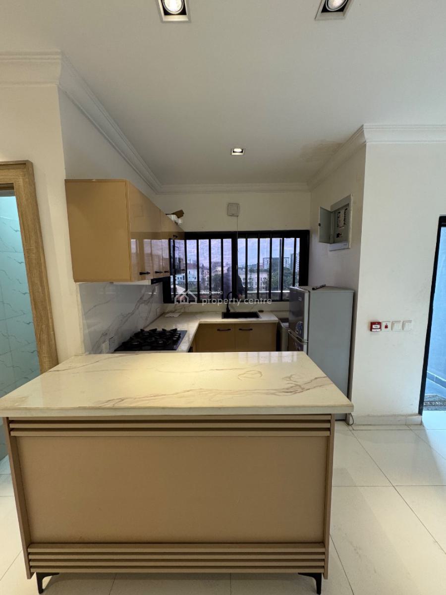 𝐖𝐄𝐋𝐋 𝐌𝐀𝐈𝐍𝐓𝐀𝐈𝐍𝐄𝐃 3 𝐁𝐄𝐃𝐑𝐎𝐎𝐌 𝐀𝐏𝐀𝐑𝐓𝐌𝐄𝐍𝐓, Ikoyi, Lagos, Ikoyi, Lagos, Flat / Apartment for Rent