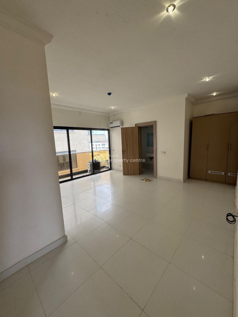 𝐖𝐄𝐋𝐋 𝐌𝐀𝐈𝐍𝐓𝐀𝐈𝐍𝐄𝐃 3 𝐁𝐄𝐃𝐑𝐎𝐎𝐌 𝐀𝐏𝐀𝐑𝐓𝐌𝐄𝐍𝐓, Ikoyi, Lagos, Ikoyi, Lagos, Flat / Apartment for Rent