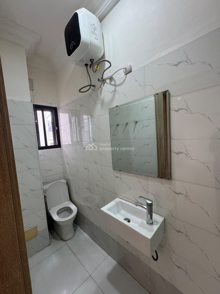 𝐖𝐄𝐋𝐋 𝐌𝐀𝐈𝐍𝐓𝐀𝐈𝐍𝐄𝐃 3 𝐁𝐄𝐃𝐑𝐎𝐎𝐌 𝐀𝐏𝐀𝐑𝐓𝐌𝐄𝐍𝐓, Ikoyi, Lagos, Ikoyi, Lagos, Flat / Apartment for Rent