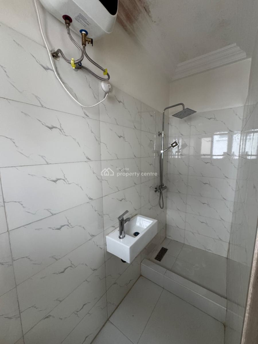𝐖𝐄𝐋𝐋 𝐌𝐀𝐈𝐍𝐓𝐀𝐈𝐍𝐄𝐃 3 𝐁𝐄𝐃𝐑𝐎𝐎𝐌 𝐀𝐏𝐀𝐑𝐓𝐌𝐄𝐍𝐓, Ikoyi, Lagos, Ikoyi, Lagos, Flat / Apartment for Rent