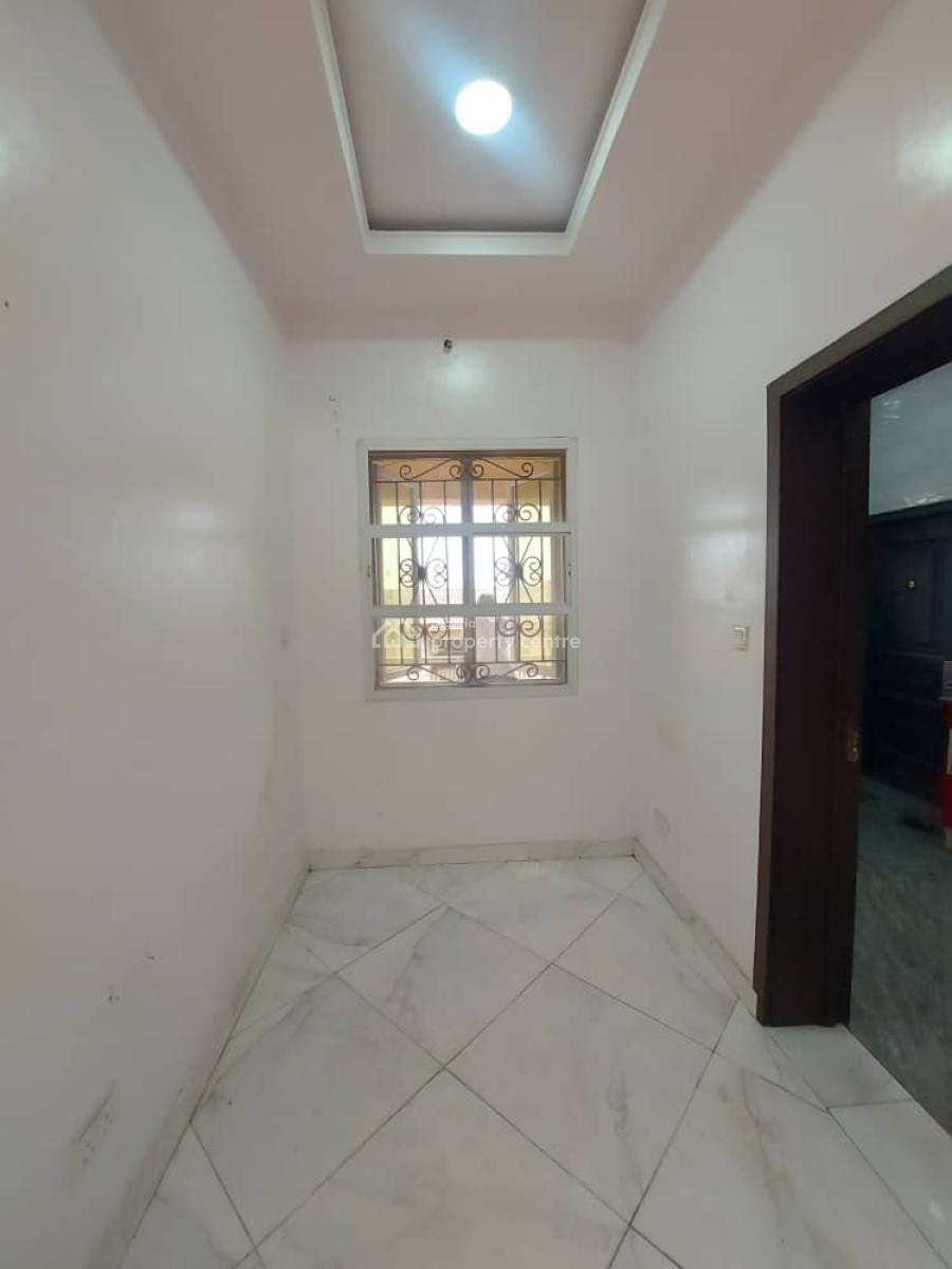 Serviced 2 Bedroom Apartment, an Estate at Chevron, Lekki, Lagos, Flat / Apartment for Rent