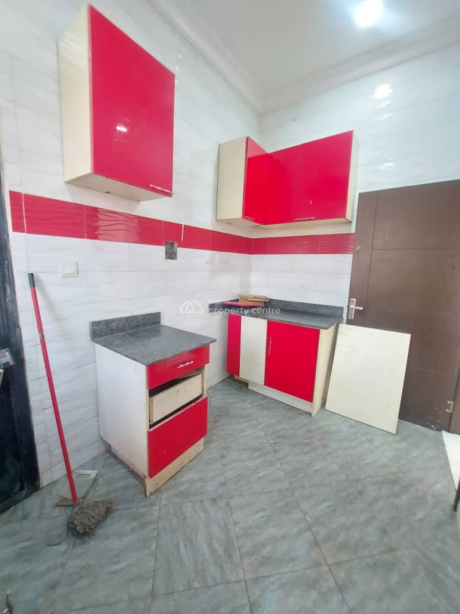 Serviced 2 Bedroom Apartment, an Estate at Chevron, Lekki, Lagos, Flat / Apartment for Rent