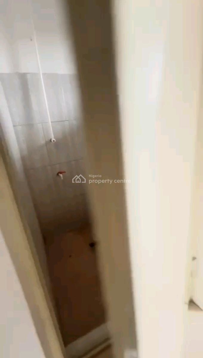 a Standard and Very Spacious Roomself Contain, Upstairs with Personal, Off Market Street, Shomolu, Lagos, Self Contain (single Rooms) for Rent
