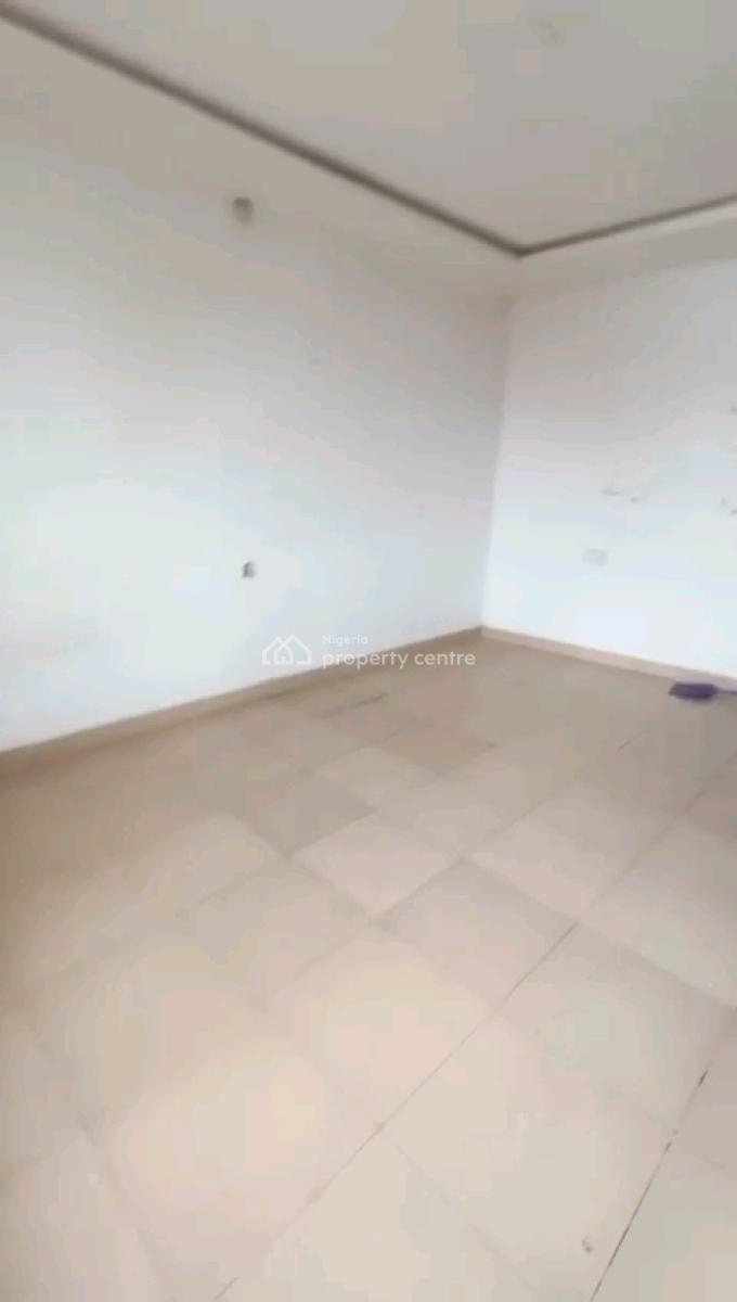a Standard and Very Spacious Roomself Contain, Upstairs with Personal, Off Market Street, Shomolu, Lagos, Self Contain (single Rooms) for Rent