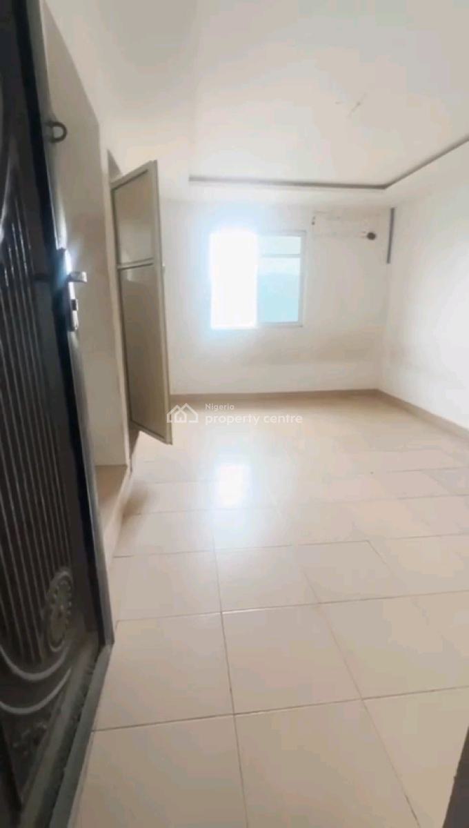 a Standard and Very Spacious Roomself Contain, Upstairs with Personal, Off Market Street, Shomolu, Lagos, Self Contain (single Rooms) for Rent