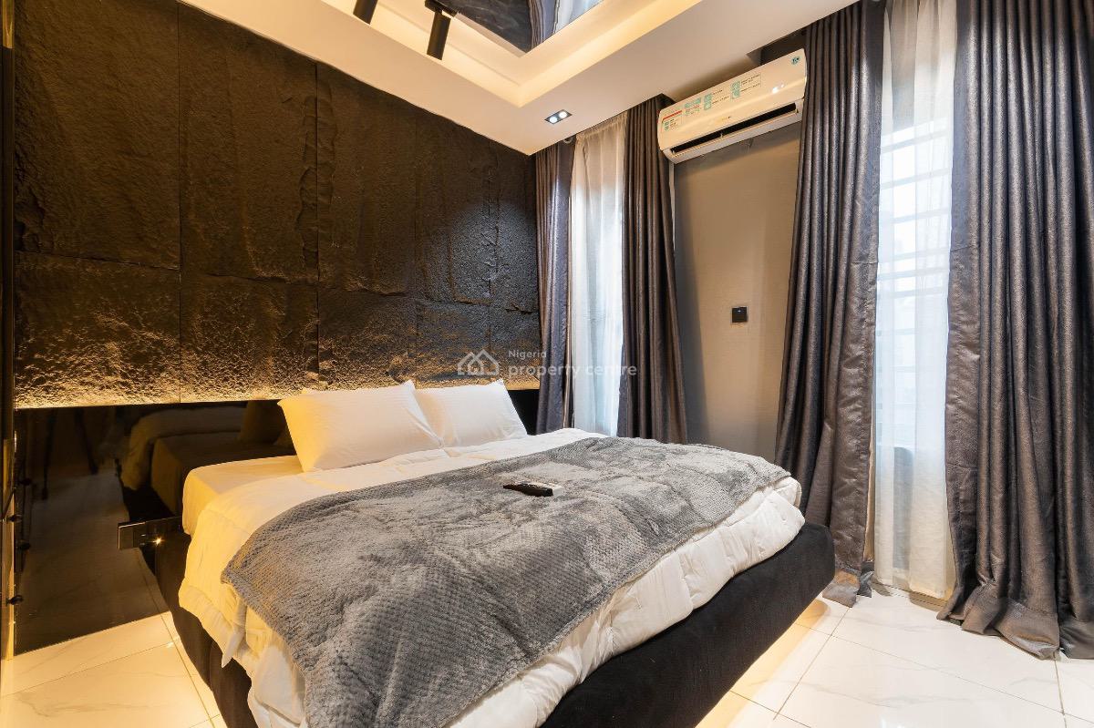 Cozy and Comfortable 1 Bedroom Apartment with Ps5, Ologolo, Lekki, Lagos, Flat / Apartment Short Let