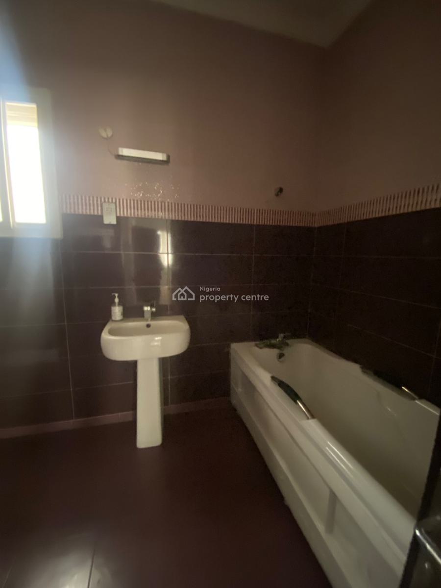 Spacious 5 Bedroom Detached Duplex with B.q, Pinnock Beach Estate, Osapa, Lekki, Lagos, Detached Duplex for Rent
