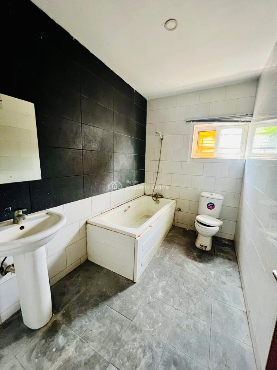 Fully Serviced 2 Bedroom Apartment on The First Floor Fitted Ac and Pool, Victoria Island (vi), Lagos, Flat / Apartment for Rent