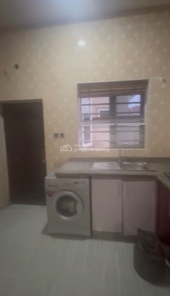 Self Contain, Van Daniel Estate, Orchid, Lekki Expressway, Lekki, Lagos, Self Contain (single Rooms) for Rent