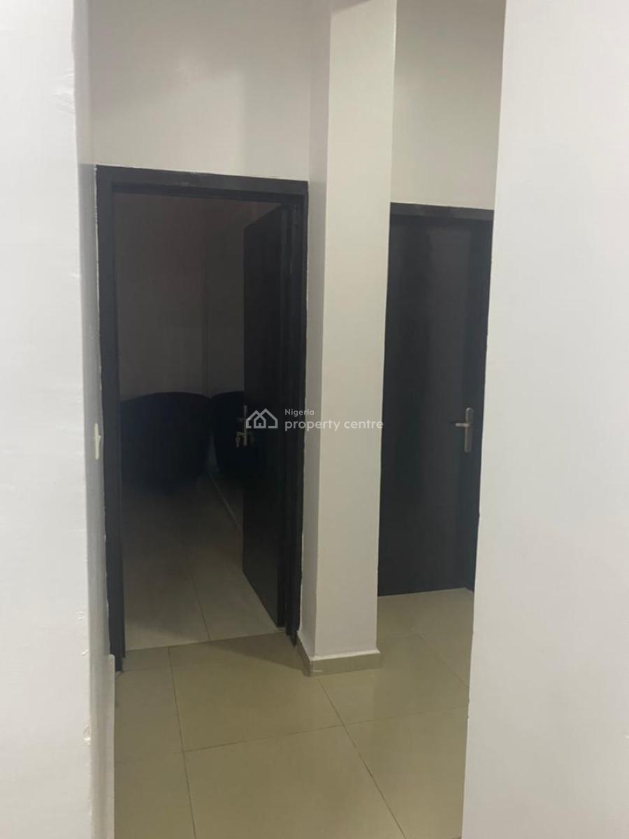 Serviced 3-bedroom Apartment, Lekki Phase 1, Lekki, Lagos, Flat / Apartment for Rent