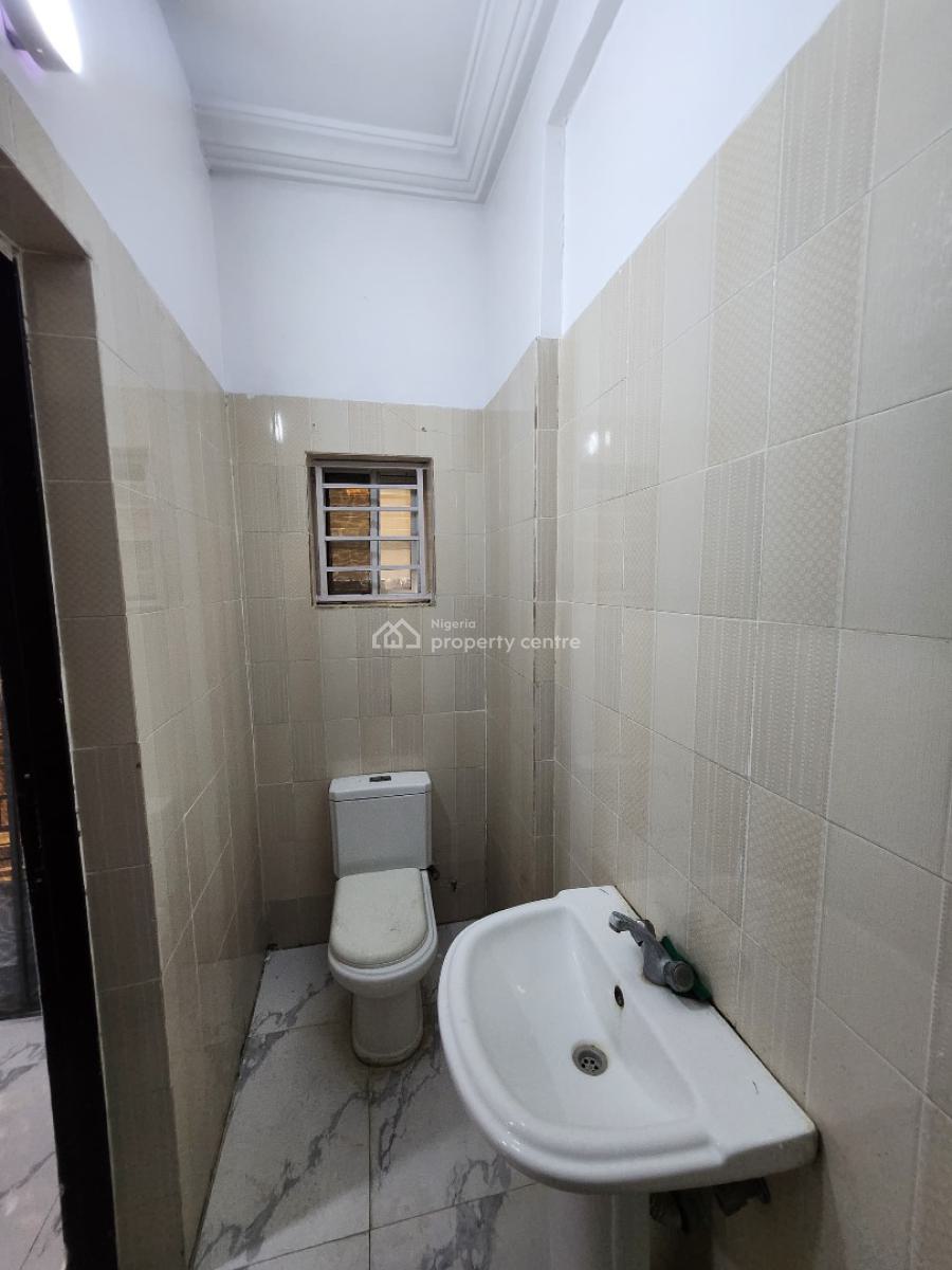 2-bedroom Apartment --, Lekki Phase 1, Lekki Phase 1, Lekki, Lagos, Flat / Apartment for Rent