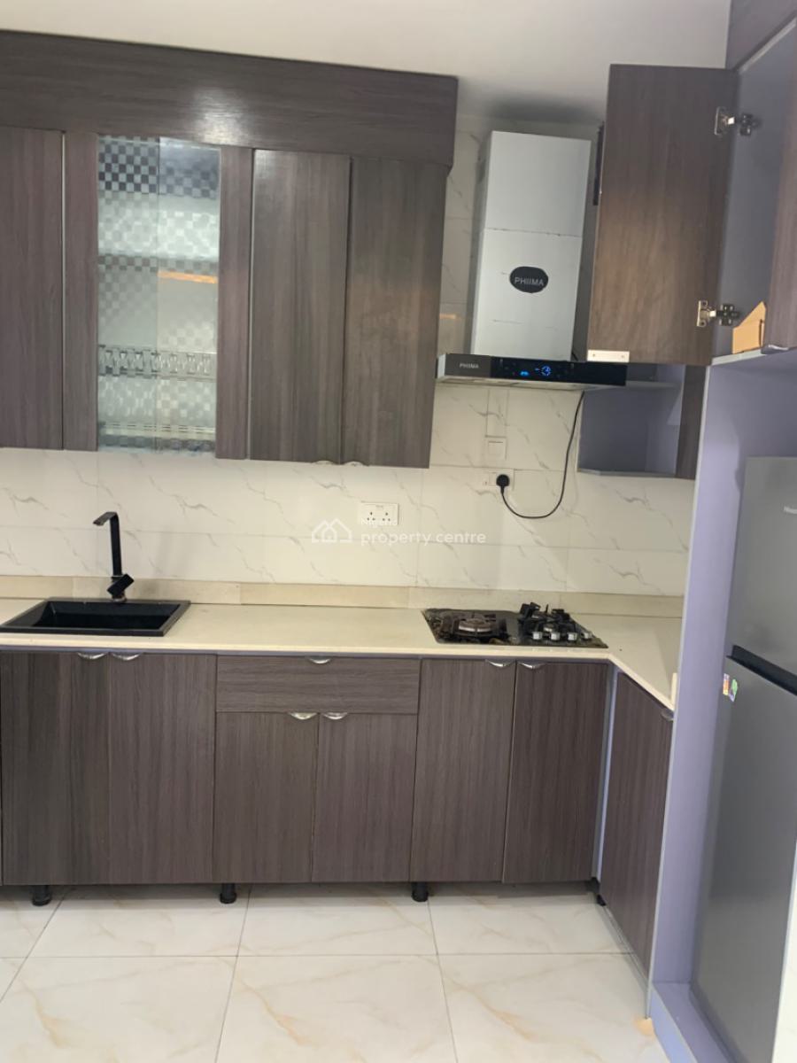 Luxury 2 Bedroom Flat Upper Floor, Mobil Road Ilaje, Ajah, Lagos, Flat / Apartment for Rent