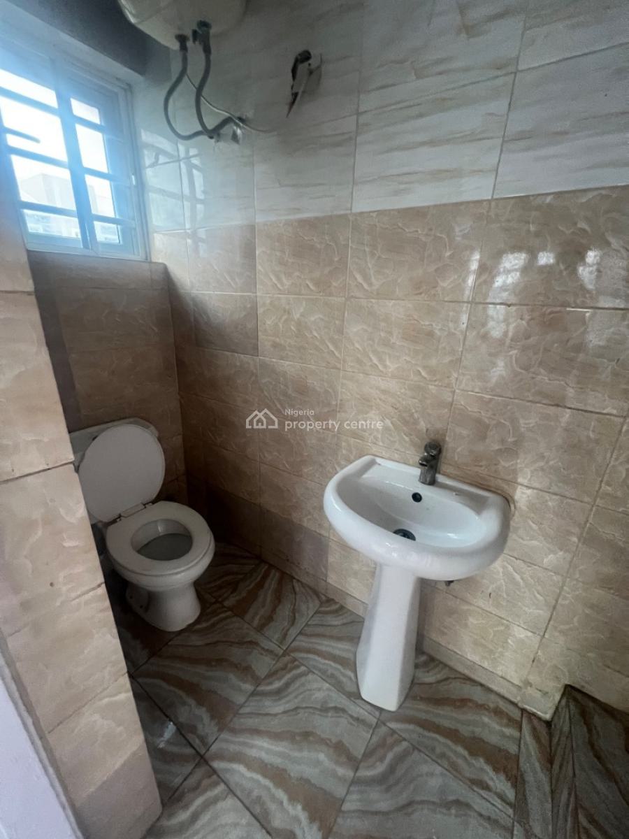 Well Maintained, Tastefully Finished, Newly Renovated Two Bedroom, Agungi, Lekki, Lagos, Flat / Apartment for Rent