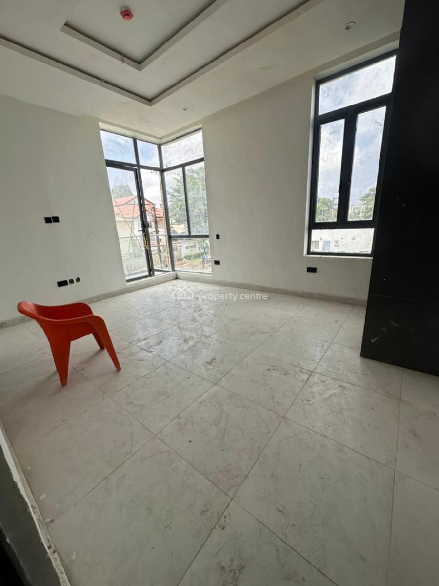 2 Bedroom Apartment with a Bq, Lekki Phase 1, Lekki, Lagos, Block of Flats for Sale