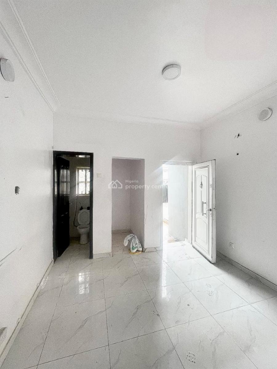 Well-maintained Semi-detached House with Office/residential Flexible, Lekki Phase 1, Lekki, Lagos, Semi-detached Duplex for Rent
