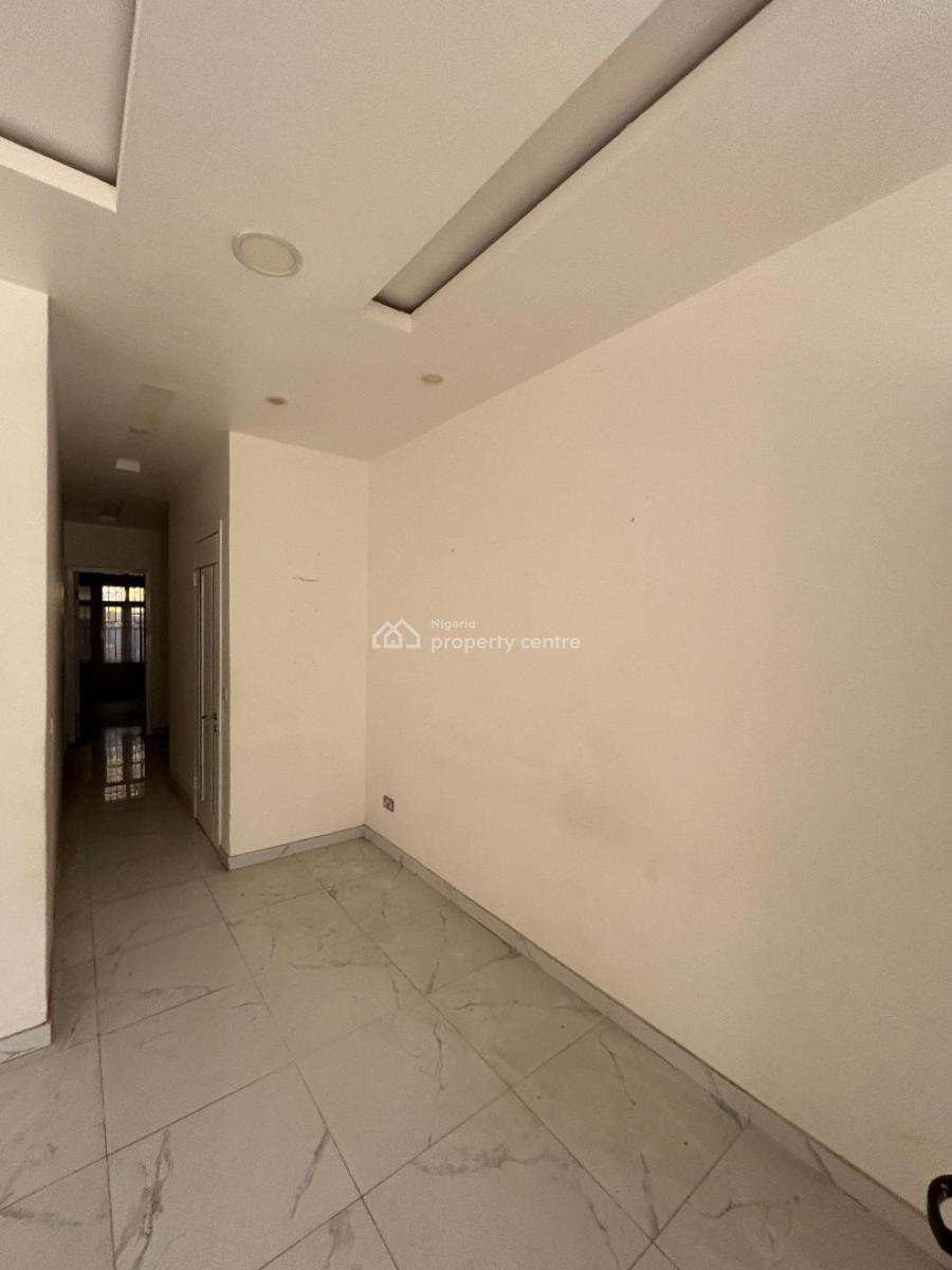 2 Bedroom Apartment, Lekki Phase 1, Lekki Phase 1, Lekki, Lagos, Block of Flats for Sale