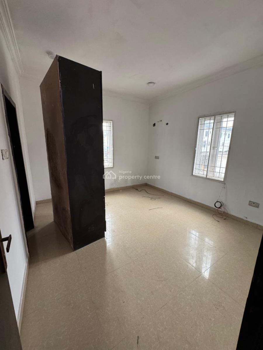 18 Units of Well Maintained Apartment, Ikate, Lekki, Lagos, Flat / Apartment for Rent