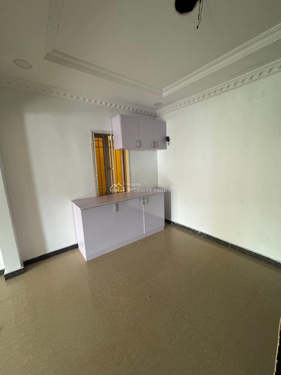 18 Units of Well Maintained Apartment, Ikate, Lekki, Lagos, Flat / Apartment for Rent