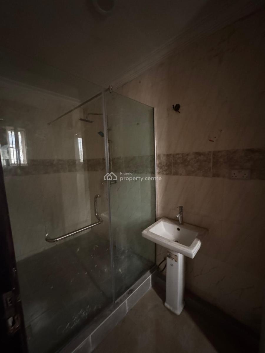 18 Units of Well Maintained Apartment, Ikate, Lekki, Lagos, Flat / Apartment for Rent