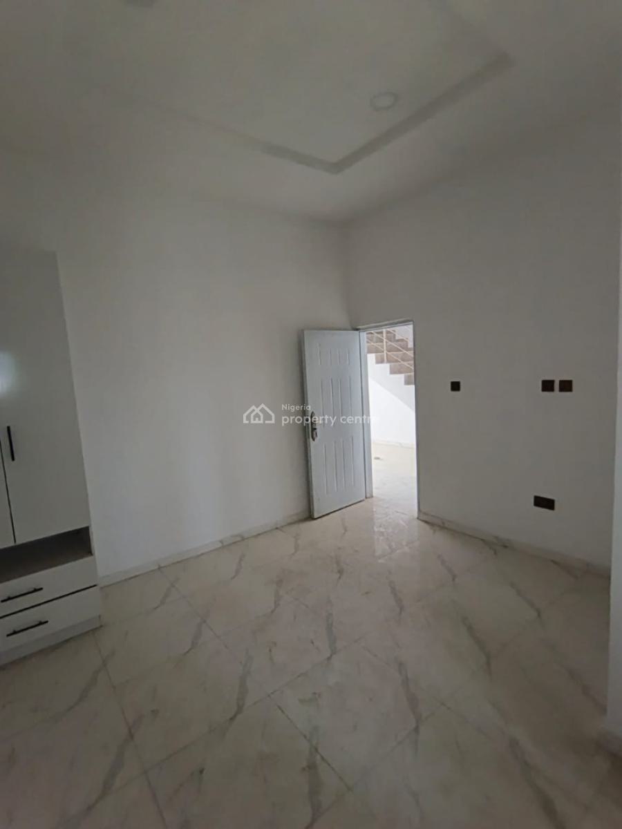 Sharp 4bedroom Self Compound Use Your Generator, Secured Estate, Ikota, Lekki, Lagos, Terraced Duplex for Rent