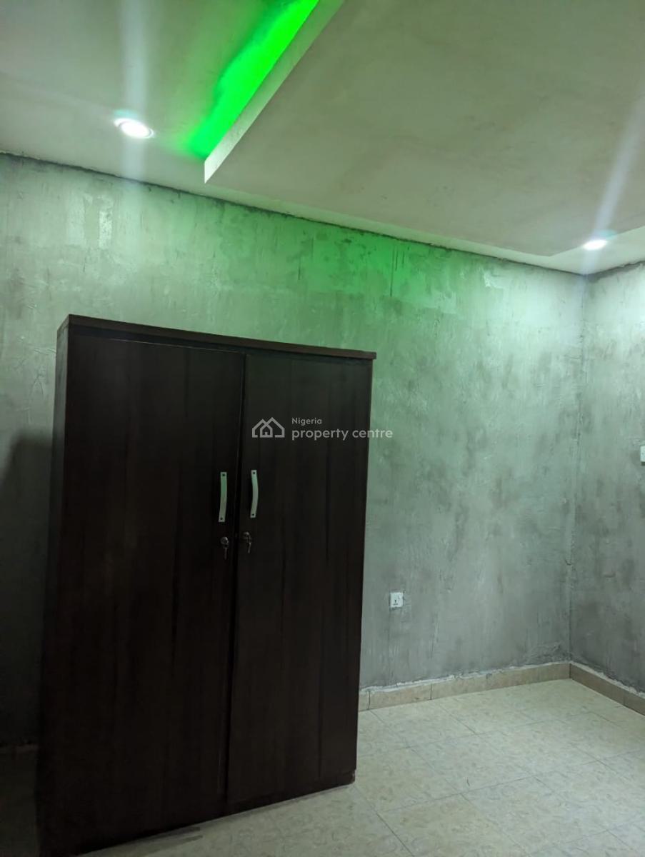 2bedroom Flat, Governor Road, Ikotun, Lagos, Flat / Apartment for Rent