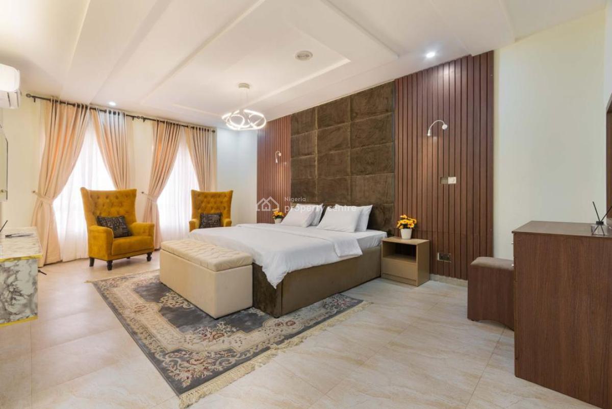 Luxury & Cozy 4bedroom with Swimming Pool & Snooker, Victoria Bay Estate Ikate, Ikate, Lekki, Lagos, House Short Let