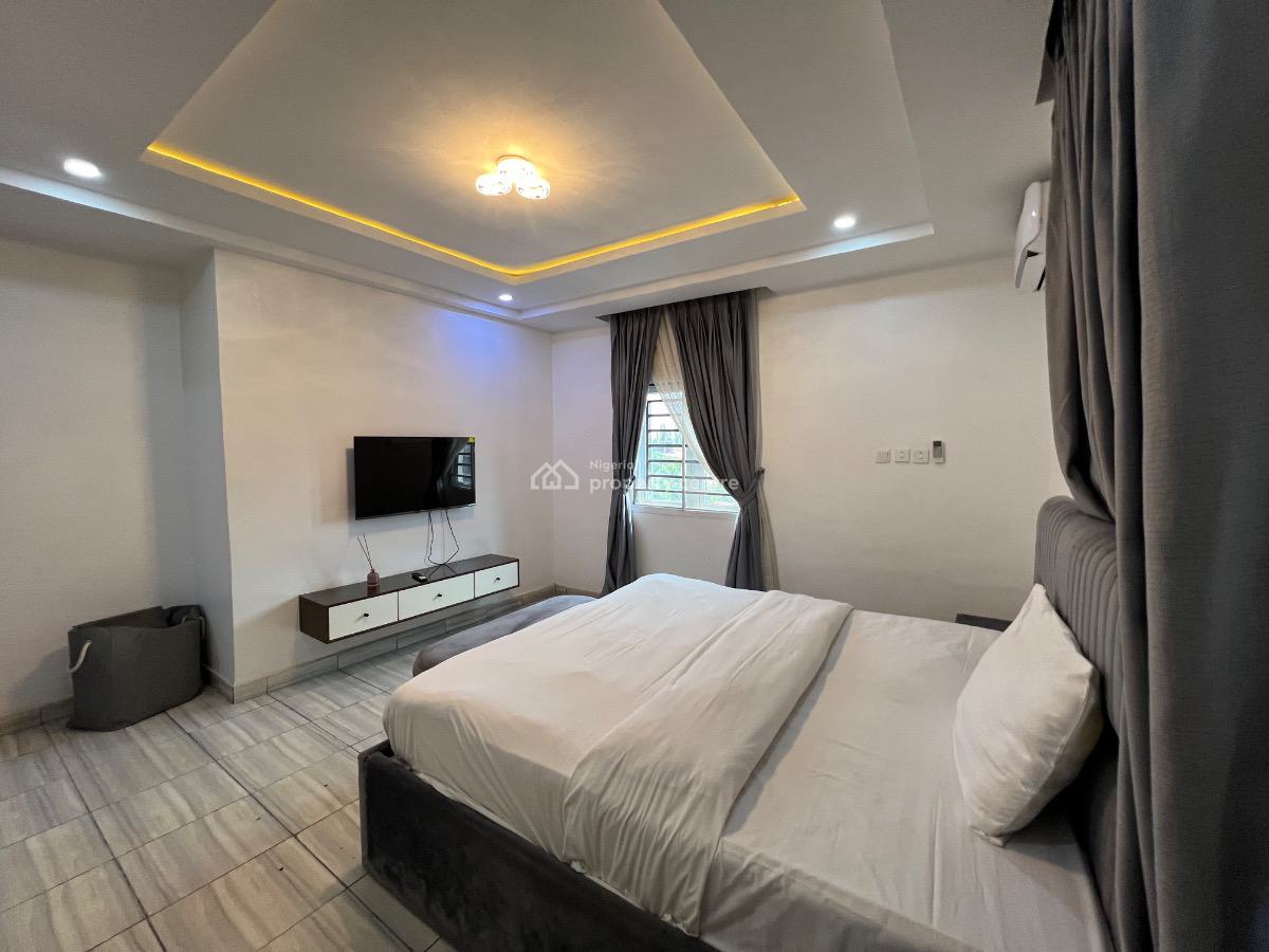 Wuyes Finest Fully Furnished 3-bedroom Smart Apartment at Abuja, Wuye, Abuja, Flat / Apartment Short Let