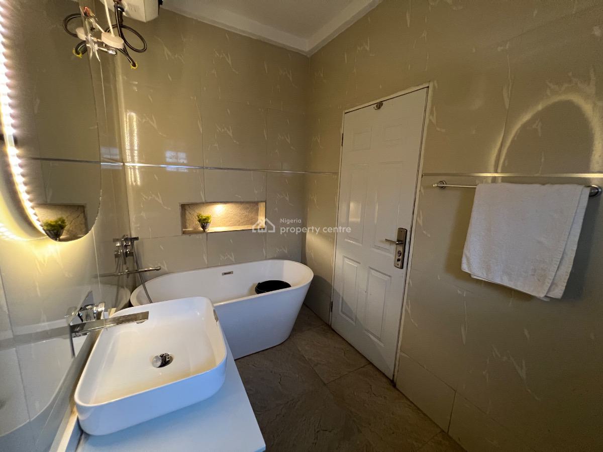 Wuyes Finest Fully Furnished 3-bedroom Smart Apartment at Abuja, Wuye, Abuja, Flat / Apartment Short Let