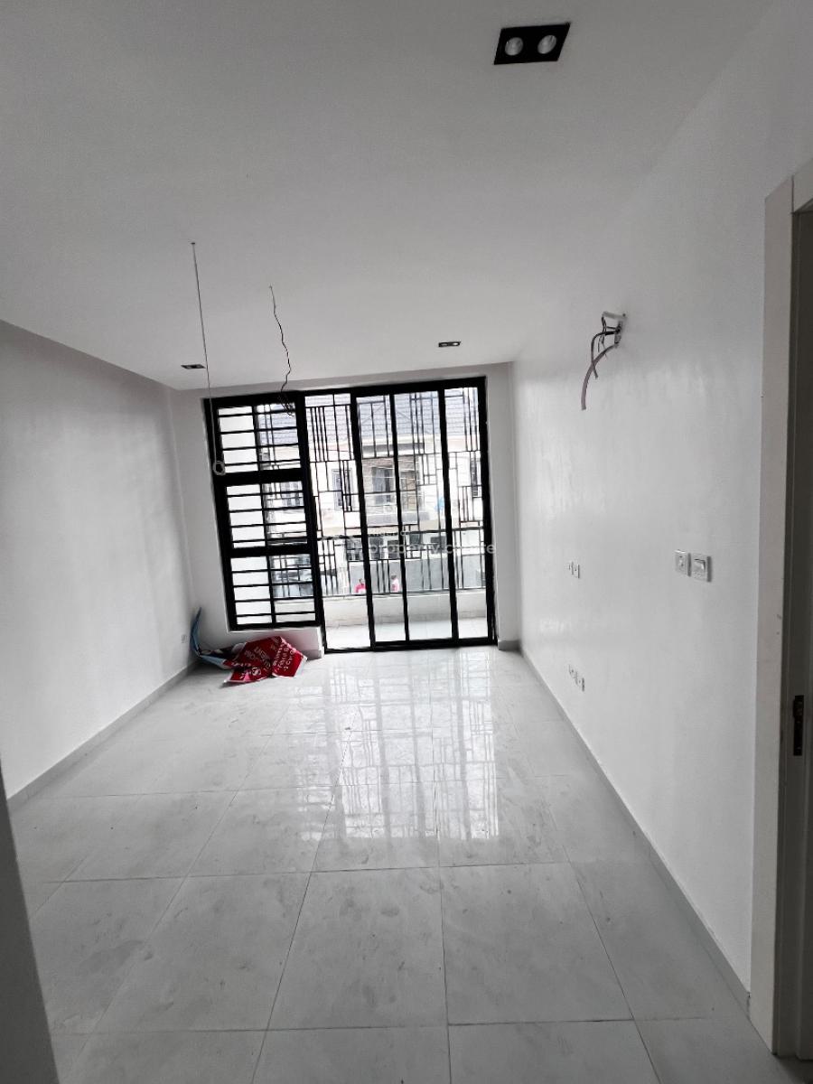 Luxury 2-bedroom Apartment with Pool & Gym in a Secured Estate, Ologolo, Lekki, Lagos, Flat / Apartment for Sale