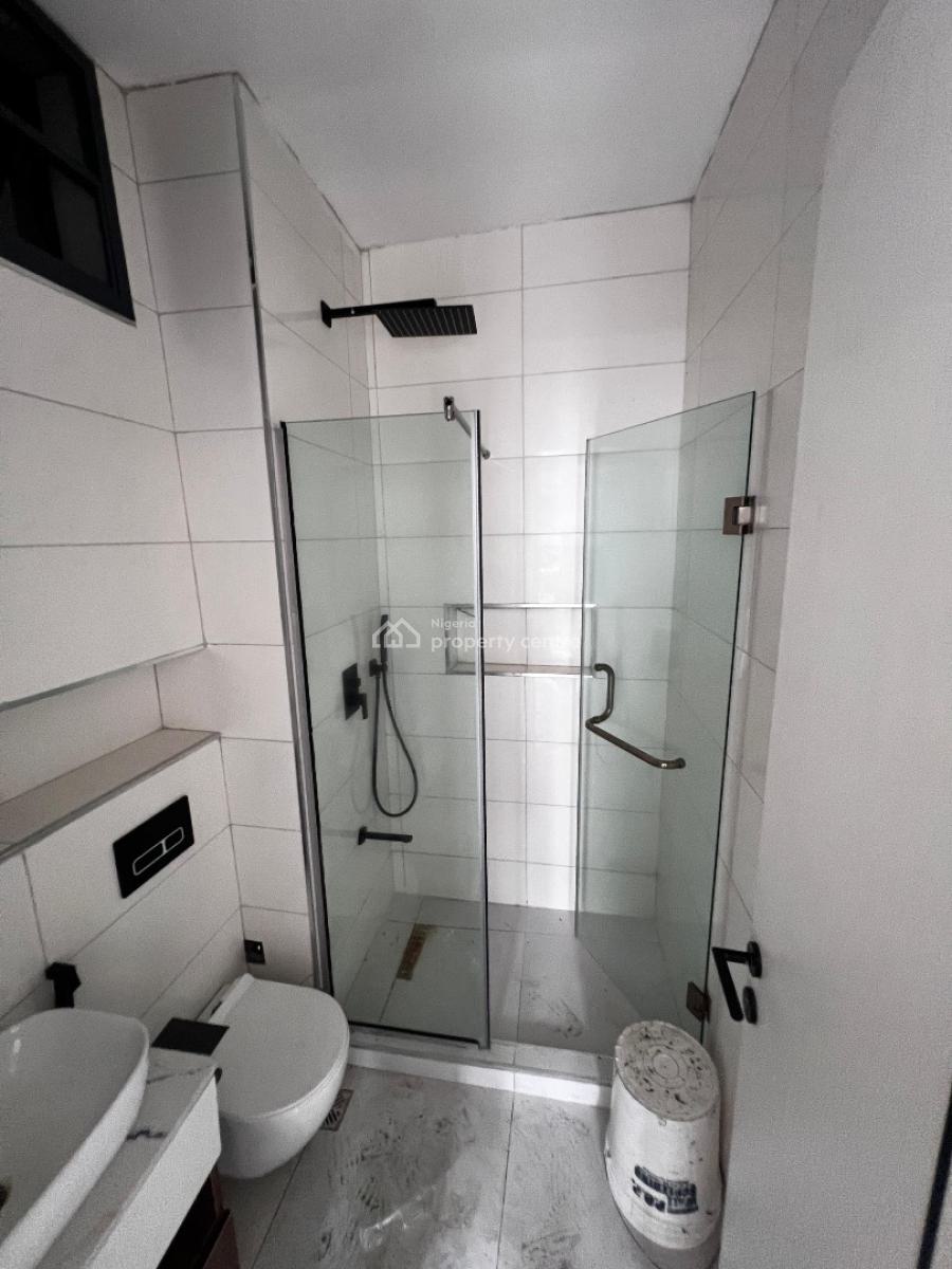 Luxury 2-bedroom Apartment with Pool & Gym in a Secured Estate, Ologolo, Lekki, Lagos, Flat / Apartment for Sale