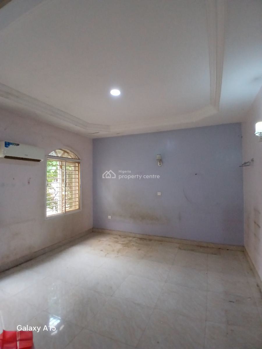 Well Built 4 Beds Duplex with 2 Massive Livingrooms, a Bq,acs&gen, Serene Neighbourhood Tarred Access Road, Mabushi, Abuja, Terraced Duplex for Rent