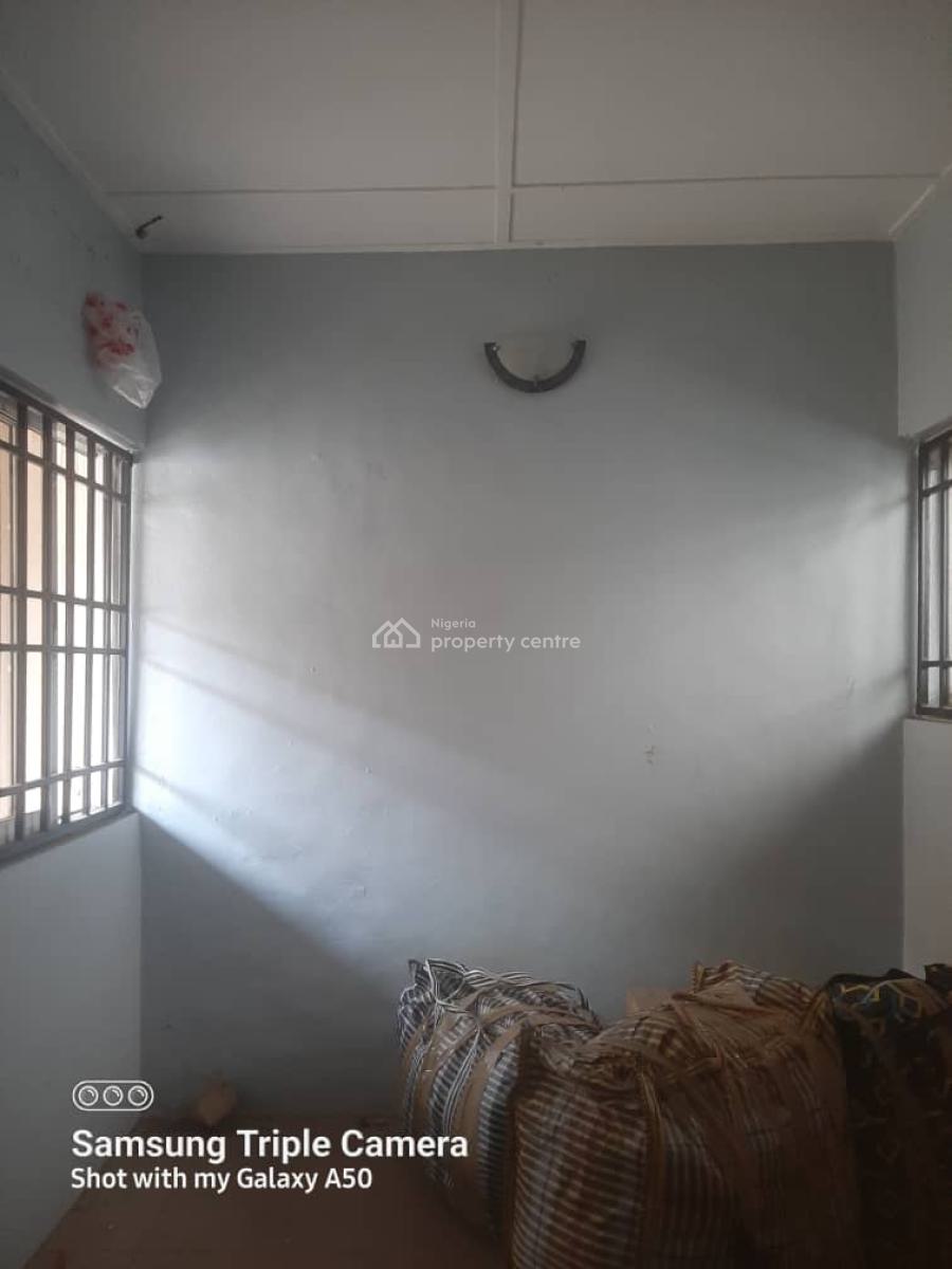 a One Bedroom Apartment with Lovely Kitchen, Lekki Phase 1, Lekki, Lagos, Mini Flat (room and Parlour) for Rent