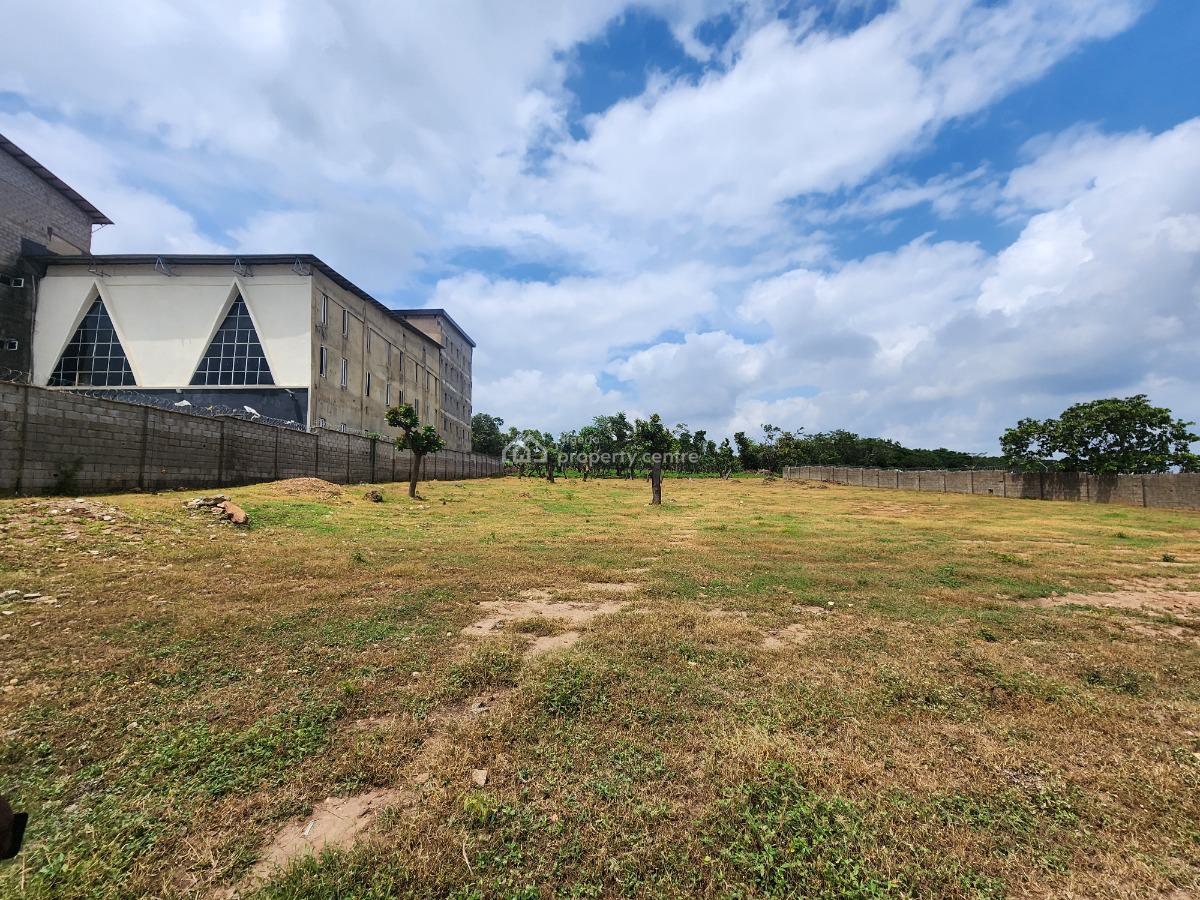 Strategically Located Commercial Land Measuring 6,678sqm, Off 3rd Avenue, Gwarinpa, Abuja, Commercial Land for Sale