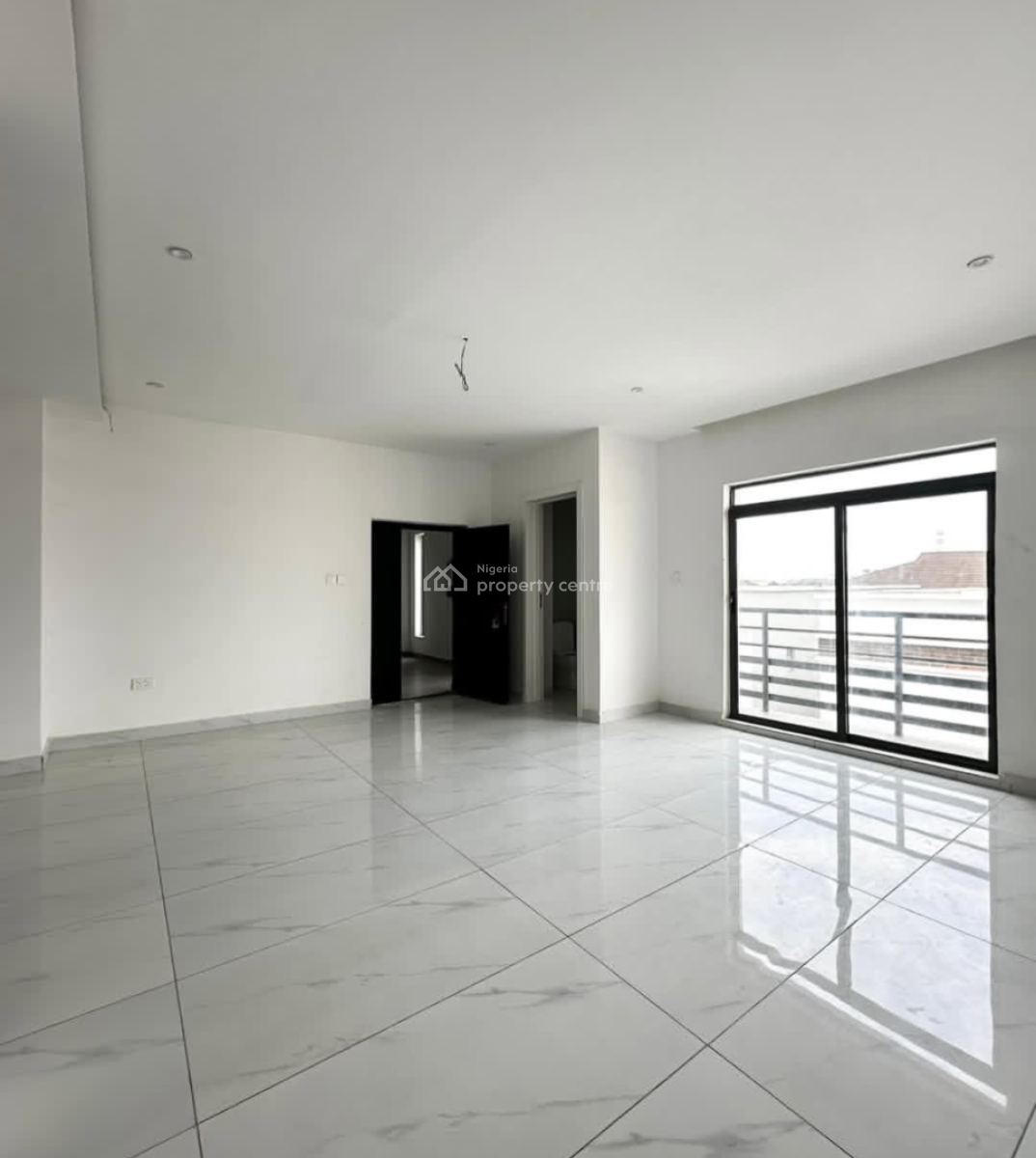 Fully Service 3bedroom Apartment with Pool, Off Admiralty Lekki Phase 1, Lekki Phase 1, Lekki, Lagos, House for Rent