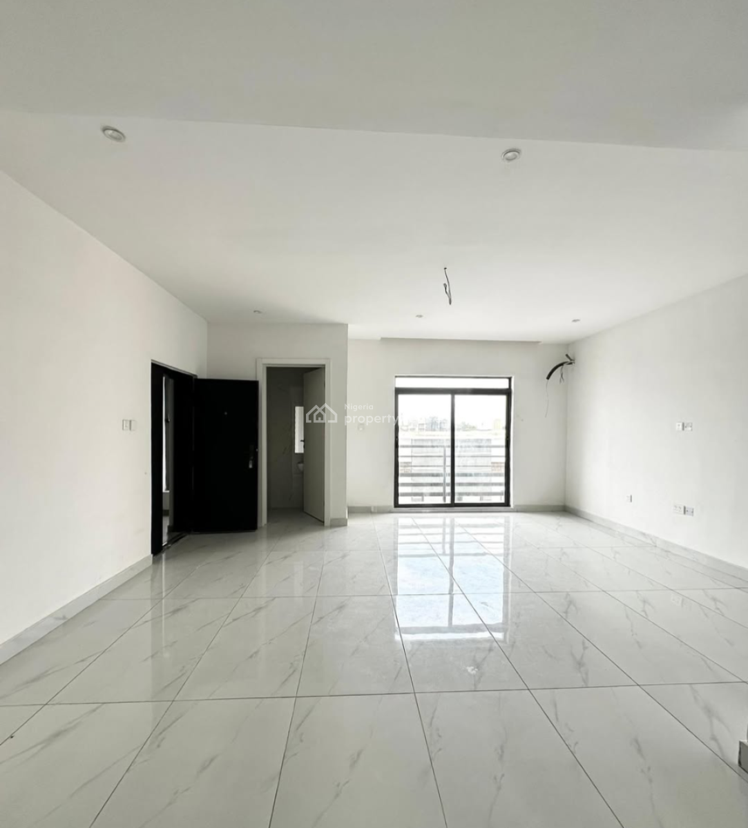 Fully Service 3bedroom Apartment with Pool, Off Admiralty Lekki Phase 1, Lekki Phase 1, Lekki, Lagos, House for Rent