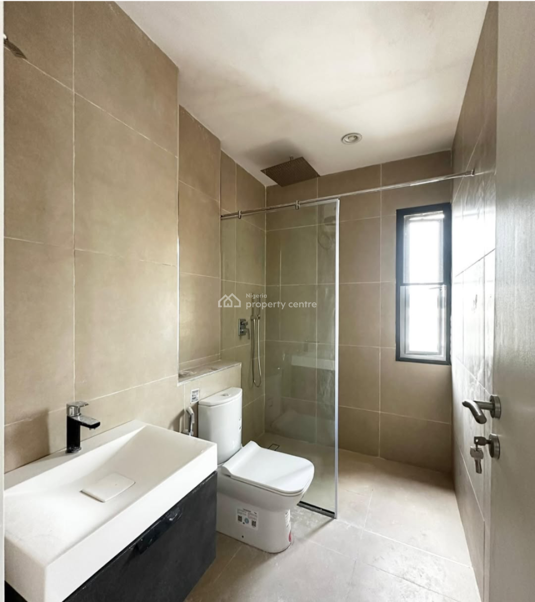 Fully Service 3bedroom Apartment with Pool, Off Admiralty Lekki Phase 1, Lekki Phase 1, Lekki, Lagos, House for Rent