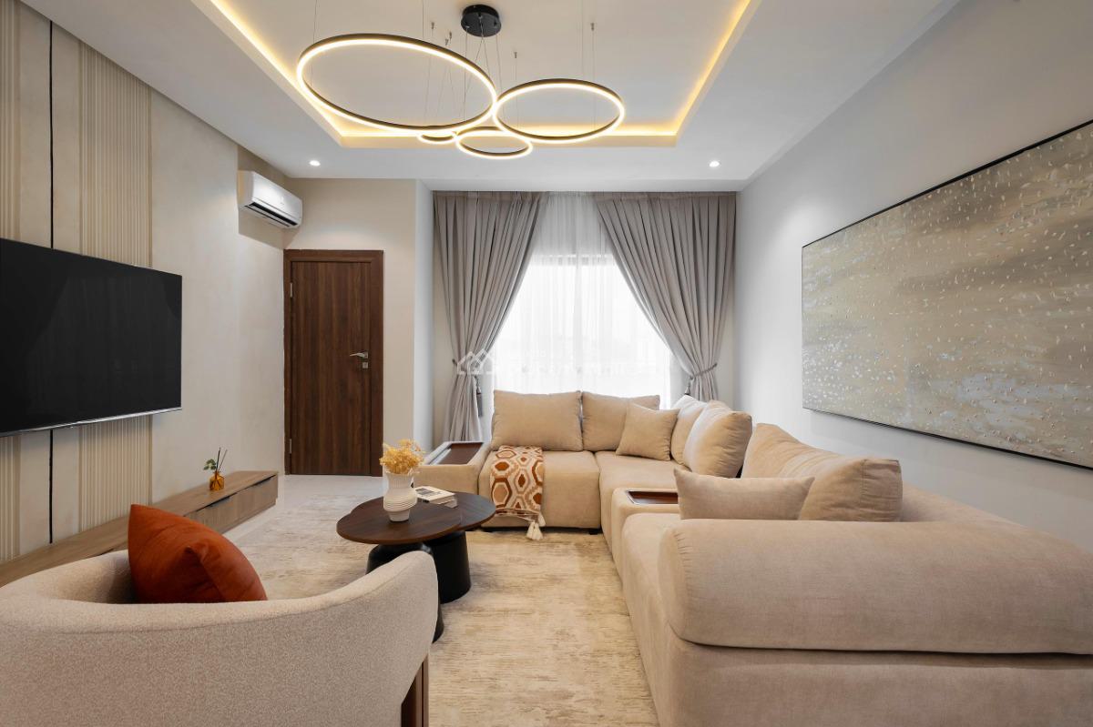 Cozy and Beautiful 2 Bedroom Apartment with a Gym, Gbangbala, Ikate, Ikate, Lekki, Lagos, Flat / Apartment Short Let