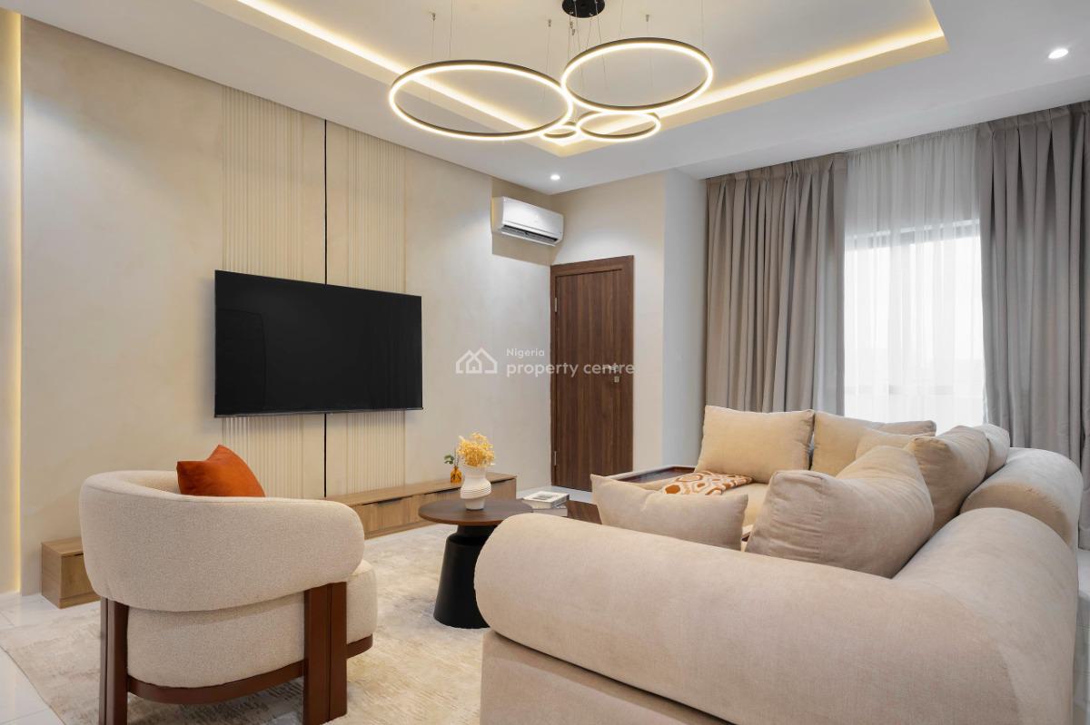 Cozy and Beautiful 2 Bedroom Apartment with a Gym, Gbangbala, Ikate, Ikate, Lekki, Lagos, Flat / Apartment Short Let
