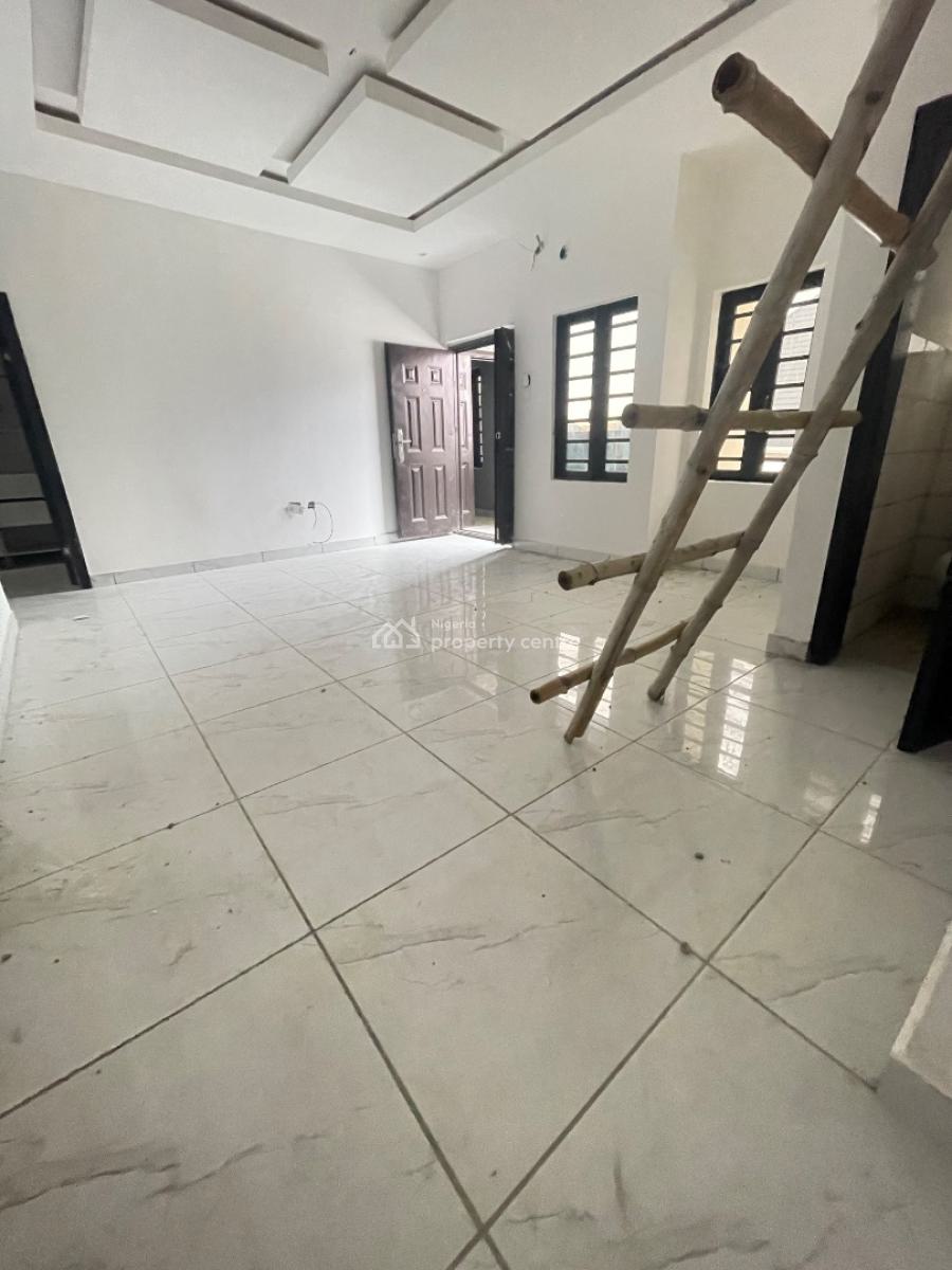 Beautiful Massive 3 Bedroom Apartment with 2 Corridors, Located,inside an Estate,good Road,secure Estate with Gym and Swimming, Sangotedo, Ajah, Lagos, Flat / Apartment for Rent