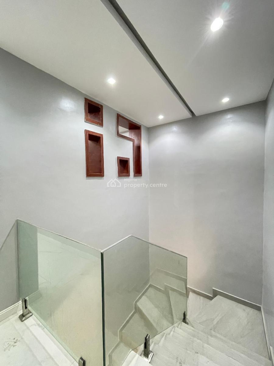 Maissonete with a B Q, Lekki Phase 1, Lekki, Lagos, House for Rent