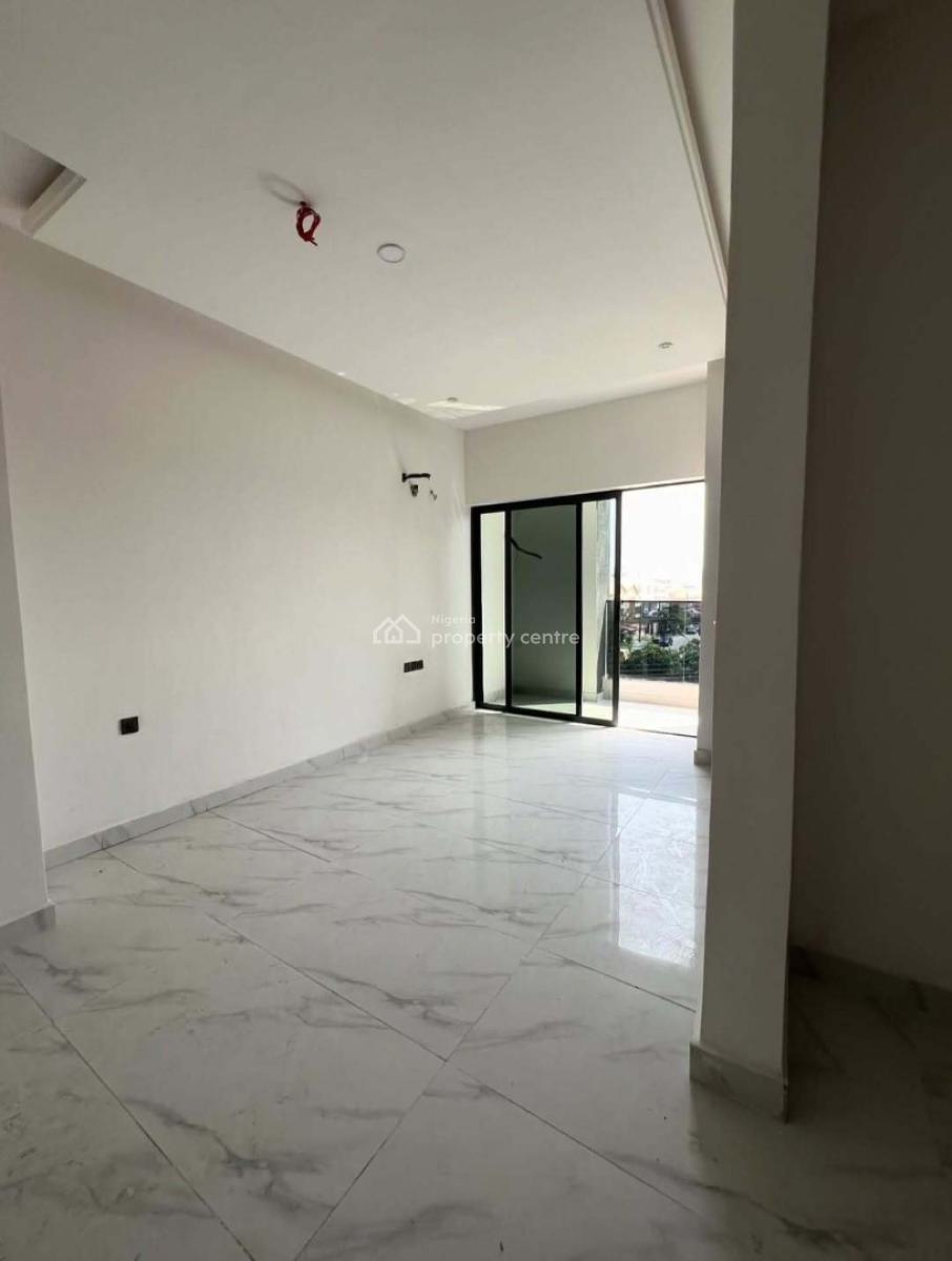 Beautiful 3 Bedroom Apartment, Lekki Phase 1, Lekki, Lagos, Flat / Apartment for Rent