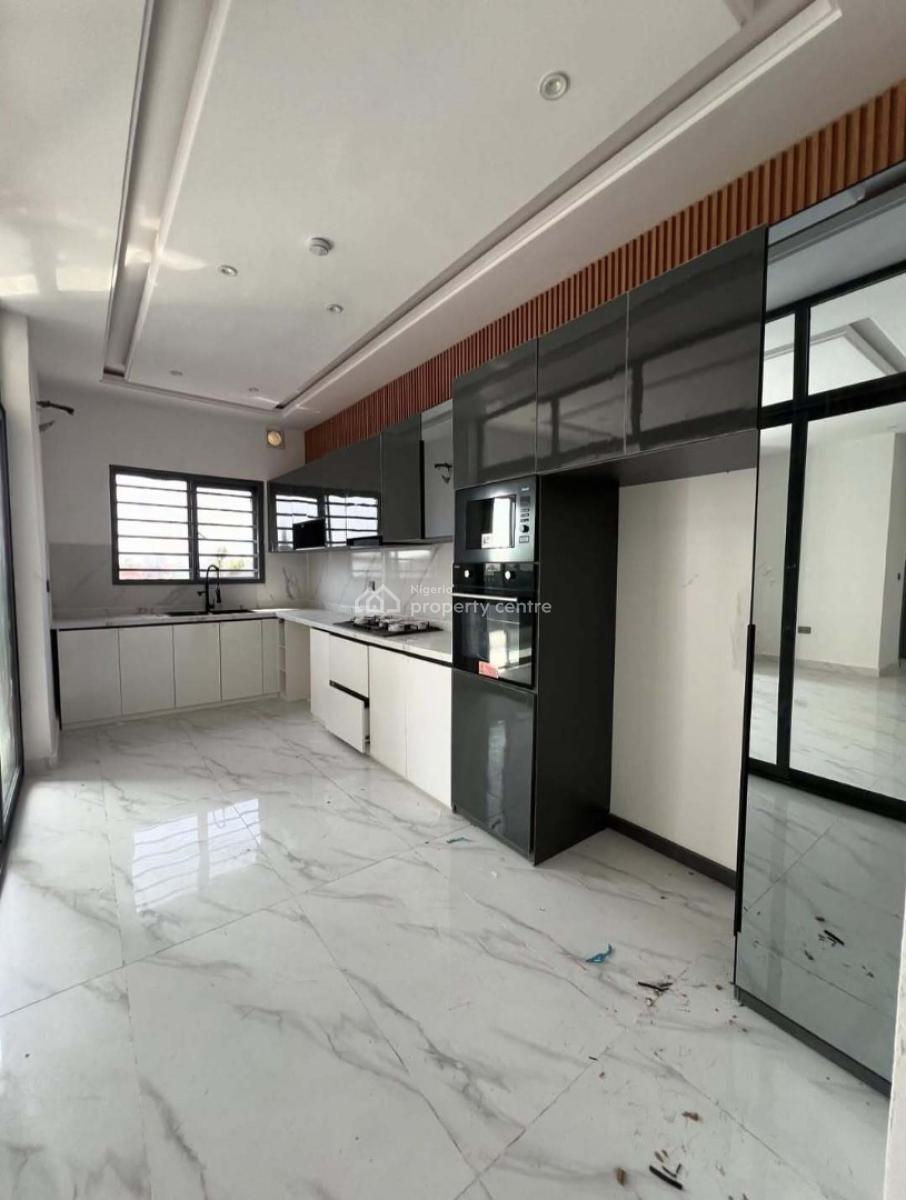 Beautiful 3 Bedroom Apartment, Lekki Phase 1, Lekki, Lagos, Flat / Apartment for Rent