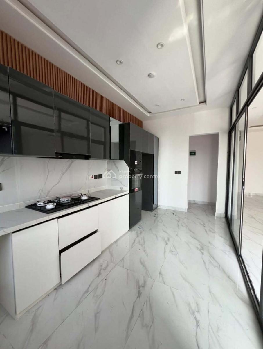 Beautiful 3 Bedroom Apartment, Lekki Phase 1, Lekki, Lagos, Flat / Apartment for Rent
